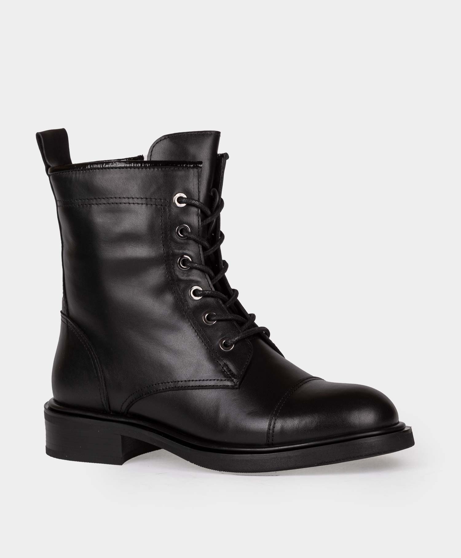18101_W25-AFRICA-604-BLACK-LEATHER-0 604 - Slika 1